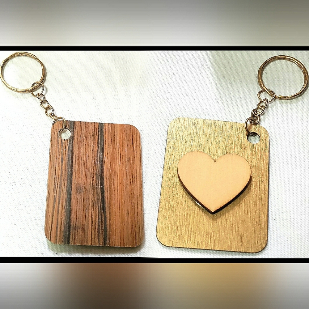 NEW Handcrafted Keychain Bag Tag! Italian Wood SD5. "I LOVE My Bag!" Wood Heart.